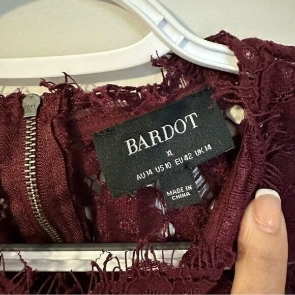 Bardot  Womens Burgundy Lace Zippered Mock Neck Floral Cocktail Sheath Dress 10 - Picture 8 of 12